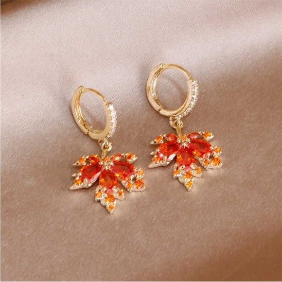 Jeweled Maple Leaf Green Diamond Gem Gold Hoop Dainty Luxury Gift Mini Earrings - Picture 3 of 4